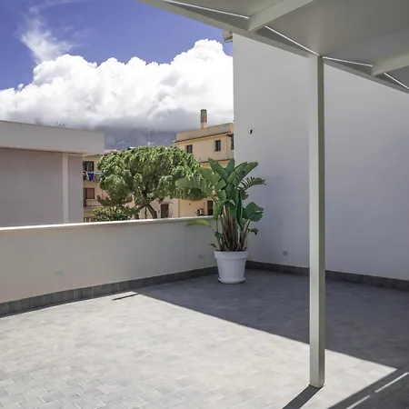Casa Azzurra E *