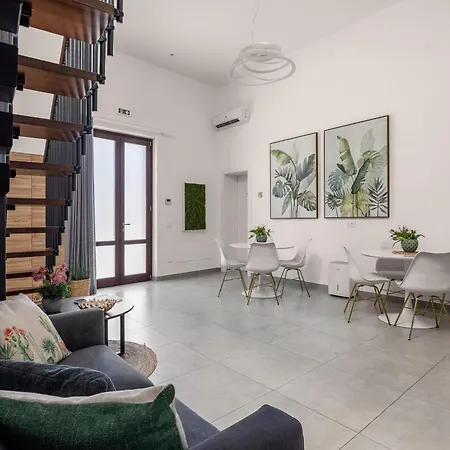 Casa Azzurra E Апартаменты Терразини