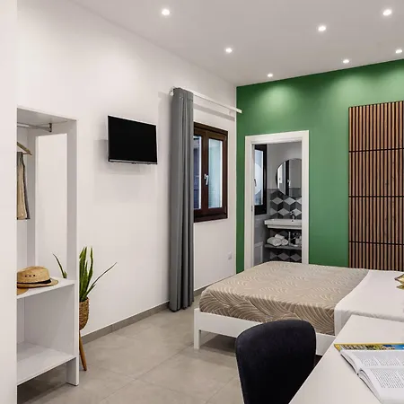 Casa Azzurra E Апартаменты *